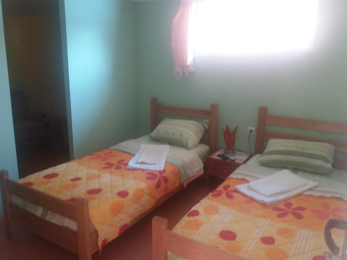 Golubinje Chalet Ljubicine Kolibe מראה חיצוני תמונה