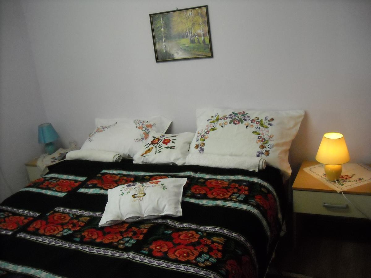 Golubinje Chalet Ljubicine Kolibe מראה חיצוני תמונה